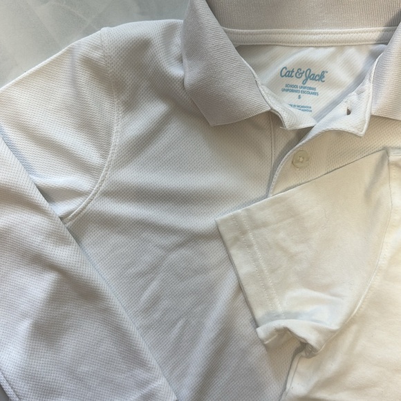 School uniforms - Picture 2 of 5